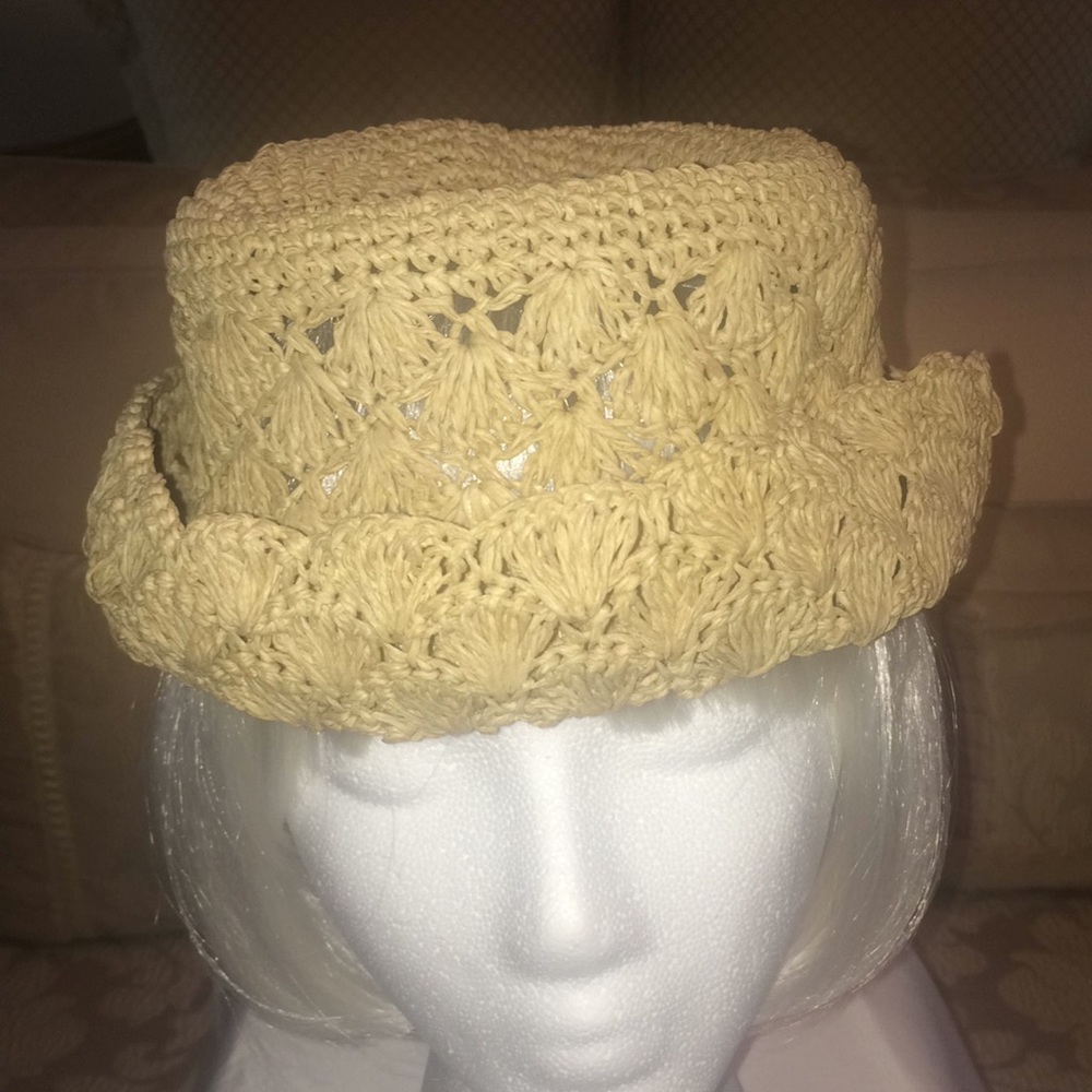 Limited Too Woven Natural Ladies Hat.